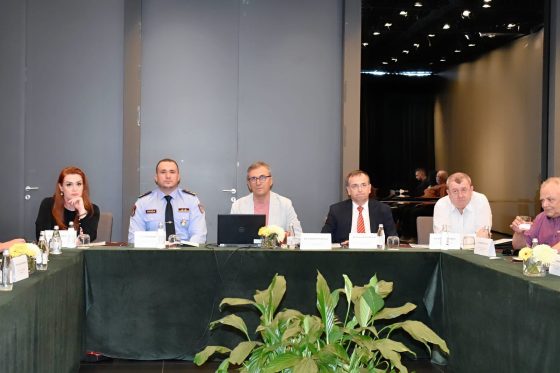 Disinformation in the medicine field brings together senior leaders in an inter-institutional roundtable, Krasniqi: You have AMA’s full support for any initiative that promises to help regulate the situation