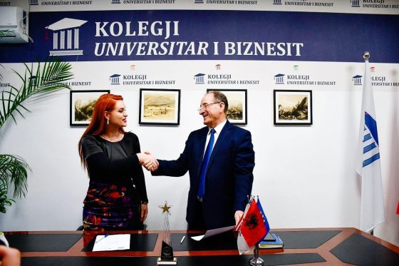 Nënshkruhet Marrëveshje Mirëkuptimi mes AMA-s dhe Kolegjit Universitar të Biznesit