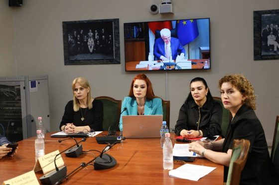 AMA raporton në Kuvend për zbatimin e Rezolutës: Avancim në transparencë, monitorim, mbrojtjen e fëmijëve dhe aksesueshmëri
