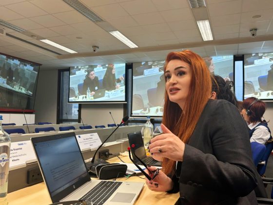 Kryetarja e AMA-s në Bruksel: Angazhim i plotë për transpozimin e Aktit Europian të Lirisë së Medias