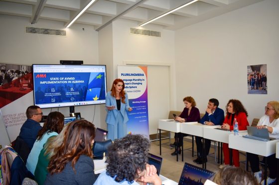 Krasniqi në tryezën e organizuar nga PLURILINGMEDIA: Përfitimet dhe sfidat nga media e re digjitale